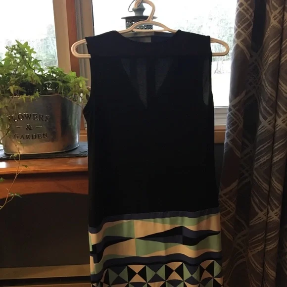 BCBGMaxAzria - Picture 3 of 6